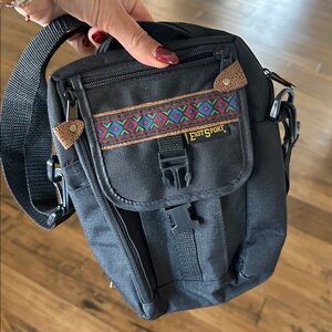 Vintage EastSport Black Aztec Print Crossbody Multi Pocket Bag